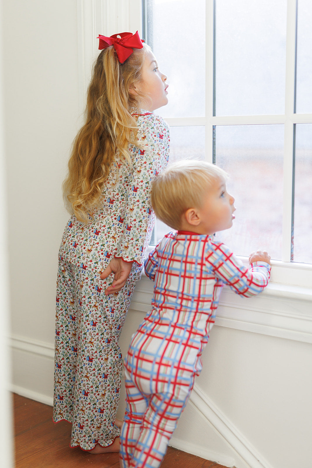 Mariposa Mistletoe Pajamas